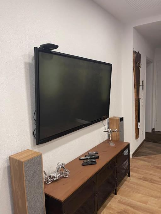 Propeller Gaestehaus Eg Епинген Екстериор снимка